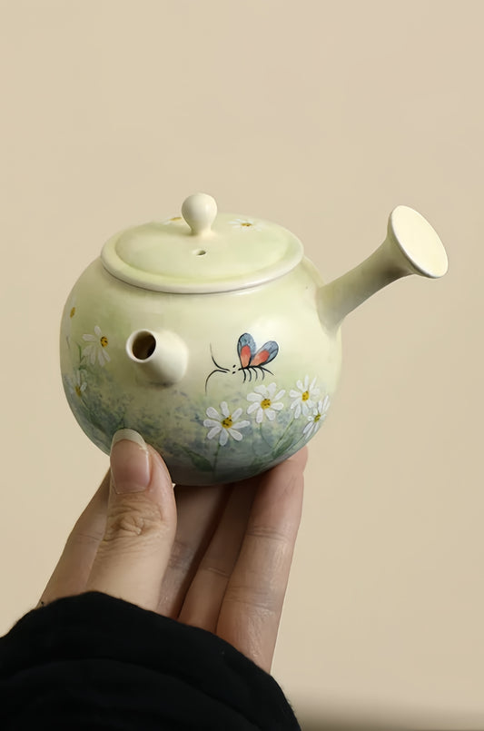 Daisy Bloom Vintage Side-Handle Teapot